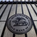 भारत सरकार ने वरिष्ठ अधिकारी अनुराधा ठाकुर को RBI के केंद्रीय निदेशक मंडल में निदेशक के रूप में नामित किया है।"