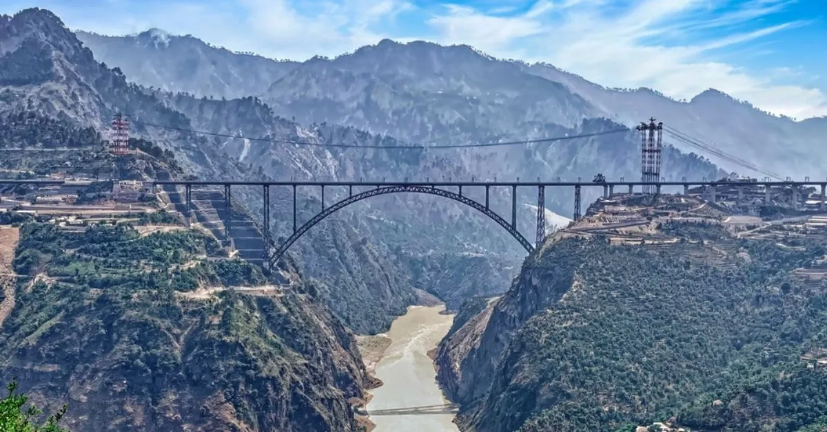 चिनाब रेल पुल सामान्य ज्ञान प्रश्नोत्तरी: जानिए इस इंजीनियरिंग चमत्कार से जुड़े रोचक तथ्य
