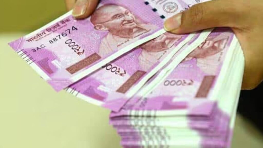 बैंकों में पड़े ₹67,003 करोड़ के अनक्लेम्ड डिपॉजिट: वित्त मंत्रालय का खुलासा