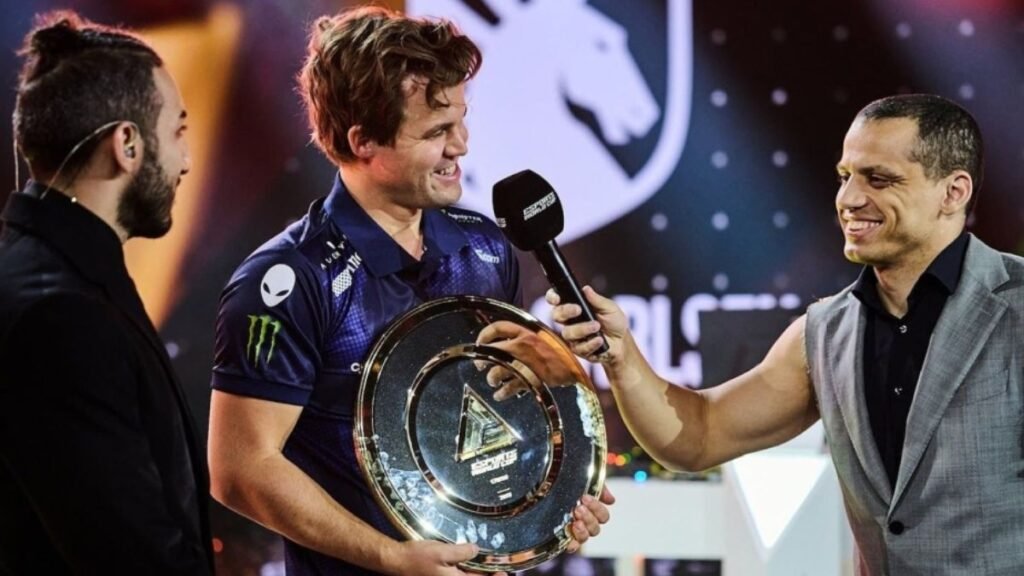 मैग्नस कार्लसन ने रचा इतिहास, जीता पहला शतरंज ई-स्पोर्ट्स वर्ल्ड कप