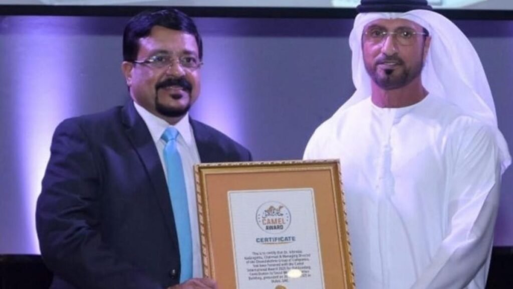 यूनुस अहमद को मिला कैमल इंटरनेशनल अवार्ड