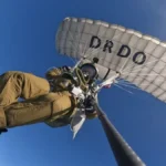 डीआरडीओ की लड़ाकू पैराशूट प्रणाली का 32,000 फीट की ऊंचाई पर सफल परीक्षण