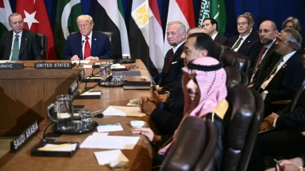 अमेरिका और मध्य पूर्व के नेताओं ने गाजा युद्ध समाप्ति के लिए समझौते पर हस्ताक्षर