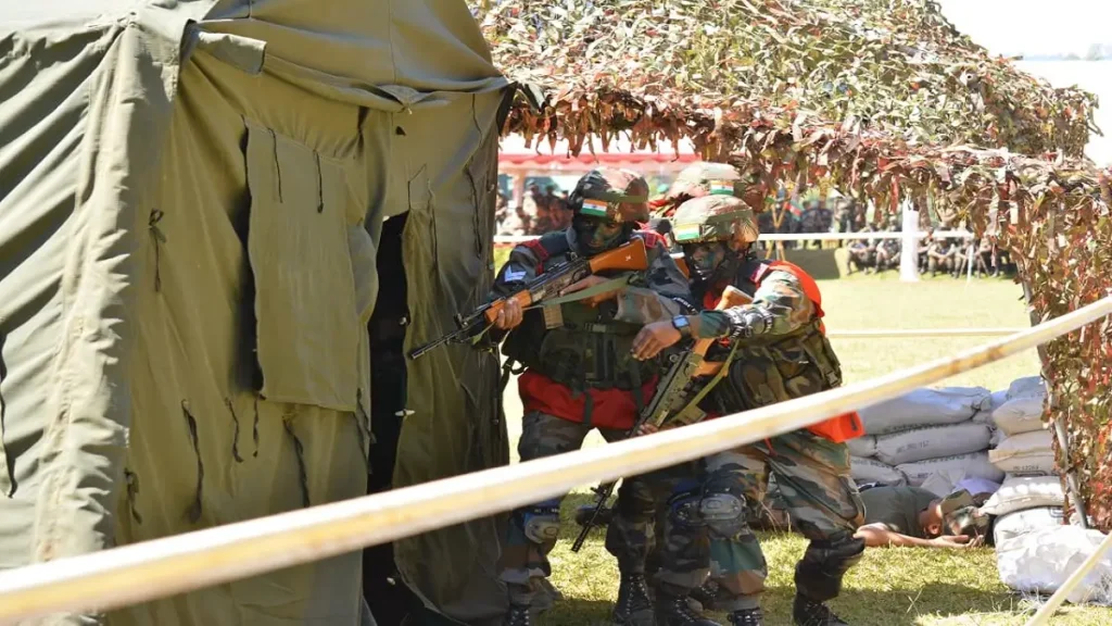 भारतीय सेना ने पहली बार ऑपरेशन पवन के शहीदों को आधिकारिक रूप से श्रद्धांजलि दी