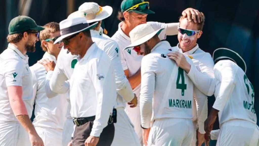 भारत को साउथ अफ्रीका के खिलाफ टेस्ट क्रिकेट इतिहास की अपनी अब तक की सबसे बड़ी हार का सामना करना पड़ा, जब टीम 408 रन के विशाल अंतर से मैच हार गई