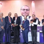 टीवीएस ग्रुप के चेयरमैन वेणु श्रीनिवासन को उत्कृष्ट गुणवत्ता नेतृत्व और उद्योग में नवाचार को बढ़ावा देने के लिए सीआईआई गुणवत्ता रत्न पुरस्कार 2025 से सम्मानित किया गया है।