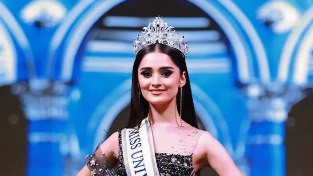 Miss Universe 2025: जानिए कौन हैं भारत का प्रतिनिधित्व करने वाली मनिका विश्वकर्मा?