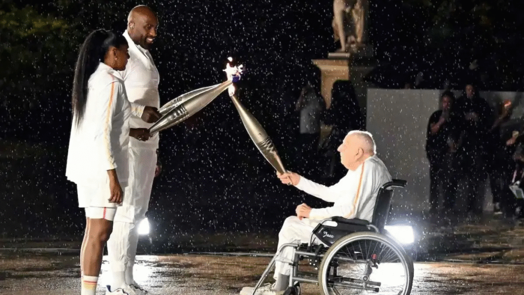 दुनिया के सबसे बुजुर्ग ओलंपिक स्वर्ण पदक विजेता चार्ल्स कॉस्टे (Charles Coste) का 101 वर्ष की आयु में निधन हो गया