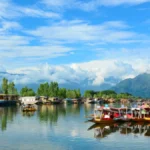 कश्मीर का रत्न किस झील को कहा जाता है?