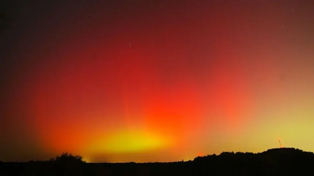 लद्दाख का आसमान खून जैसा लाल क्यों हो गया?